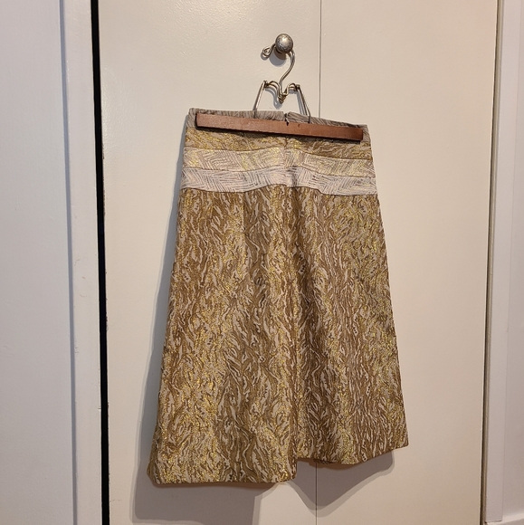 BNWT Elie Tahari shiny cream and tan skirt - Picture 5 of 5
